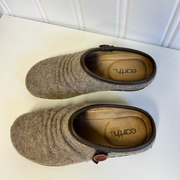 Earth Tan Slip-On Woman's Loafers with Button Detail - Picture 2 of 9